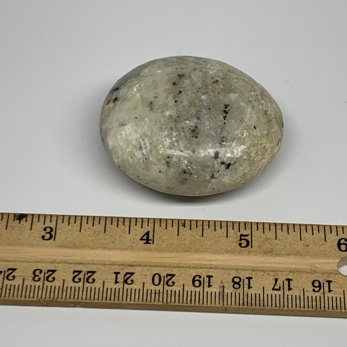 78.6g,2"x1.8"x0.9", Natural Yellow Calcite Palm-Stone Crystal Polished Reiki, B1