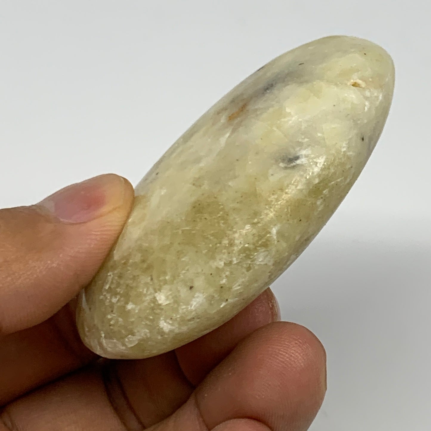 87.9g,2.4"x1.8"x0.8", Natural Yellow Calcite Palm-Stone Crystal Polished Reiki,
