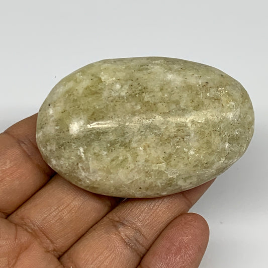 88.5g,2.4"x1.6"x0.9", Natural Yellow Calcite Palm-Stone Crystal Polished Reiki,